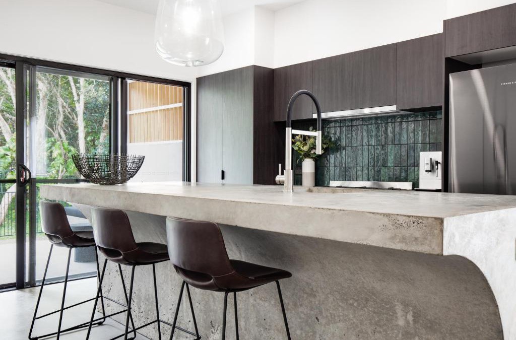 Yaroomba House | Luxury Modern 4 BR Pet Friendly Family Beach Home