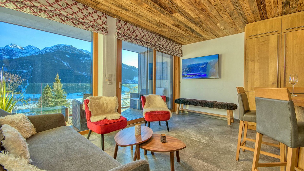 Hollersbach im Pinzgau Apartment | LUXURY modern alpine-style apartment with private SAUNA and AWESOME VIEWS!