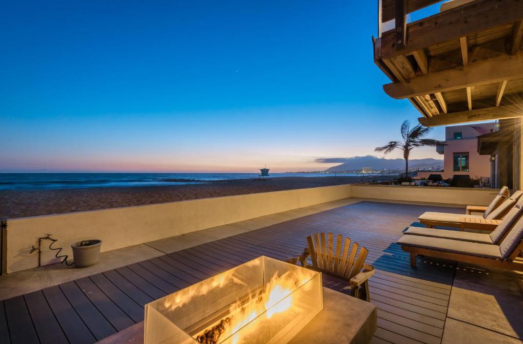Pierpont Bay Villa | Luxury Modern Designer Beach House on Sand w/Pool