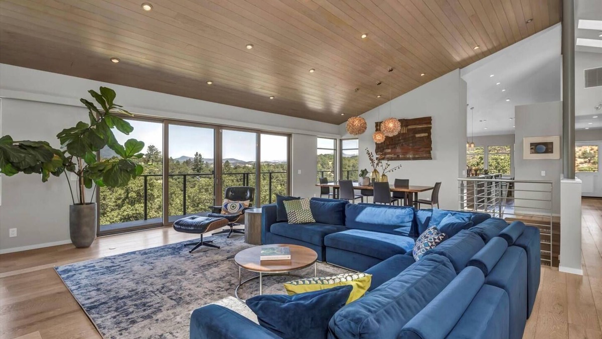 Fetters Hot Springs-Agua Caliente House | Luxury Modern Home w/Views - 3 Acres | 4000 Sq Ft