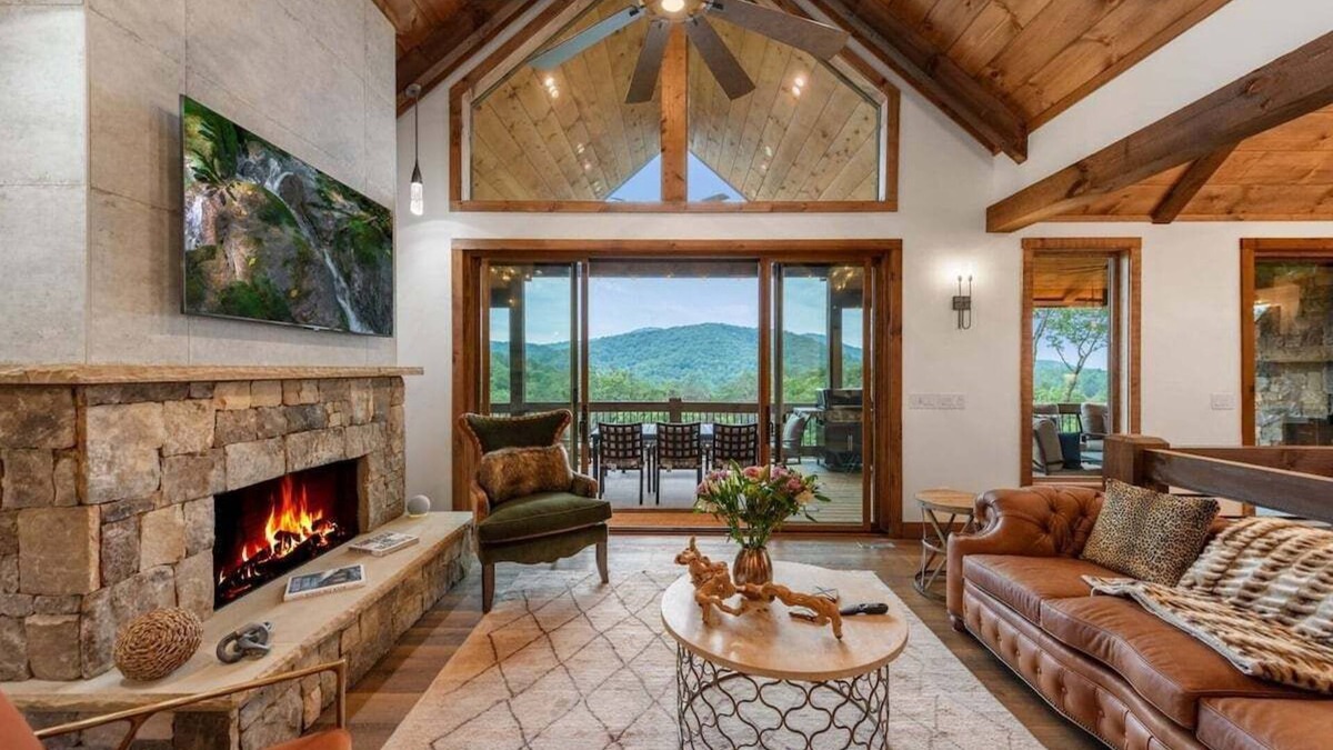Ellijay Cabin | Luxury Modern - Rustic Cabin featuring AMAZING mountain views