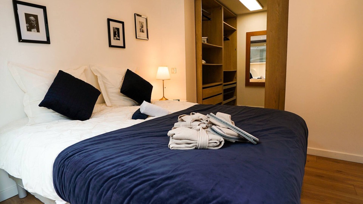 Cap d'Ail Apartment | Luxury Monaco 2BD Suite +1st Class Mercedes + VIP Airport Transfers Rolls Royce