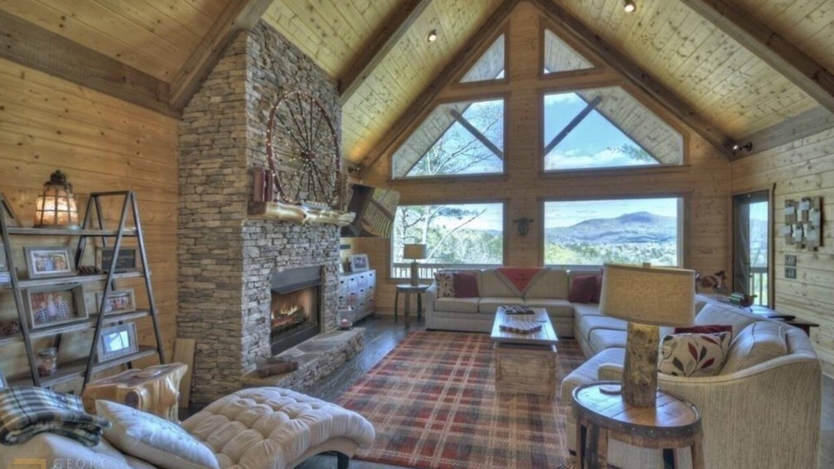 Aska Cabin | Luxury Mountain Cabin with Stunning Panoramic Views