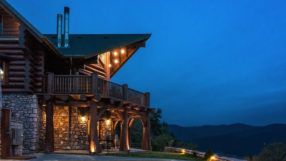 Karpenisi Ski Chalet | Luxury mountain Chalet, with private sauna and shared pool (ground level)