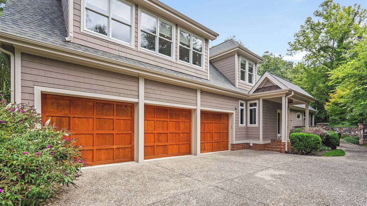 Chapel Hill House | Luxury near UNC - 5 King Suites, Pool, Game Room, Spacious