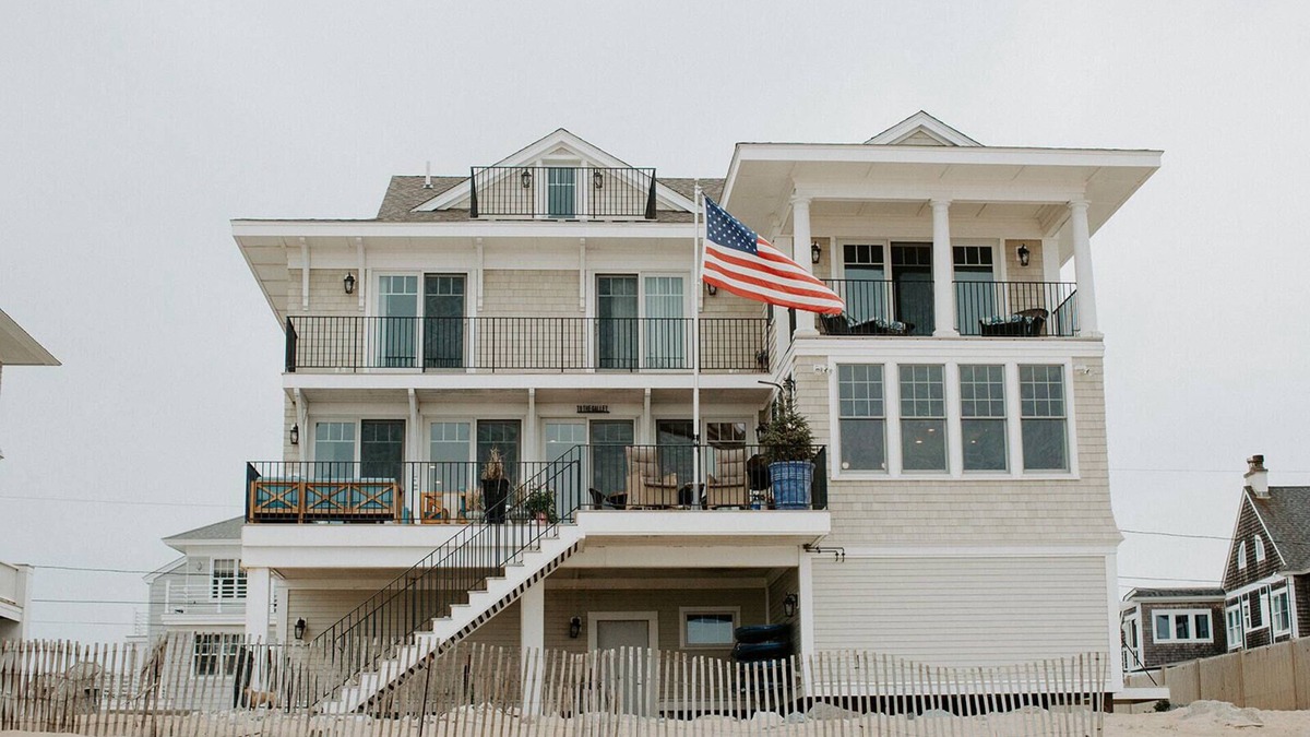 Newbury House | Luxury Oceanfront Home