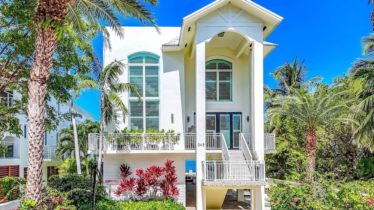 Tavernier House | Luxury Oceanfront Oasis With Deep Water Dockage!