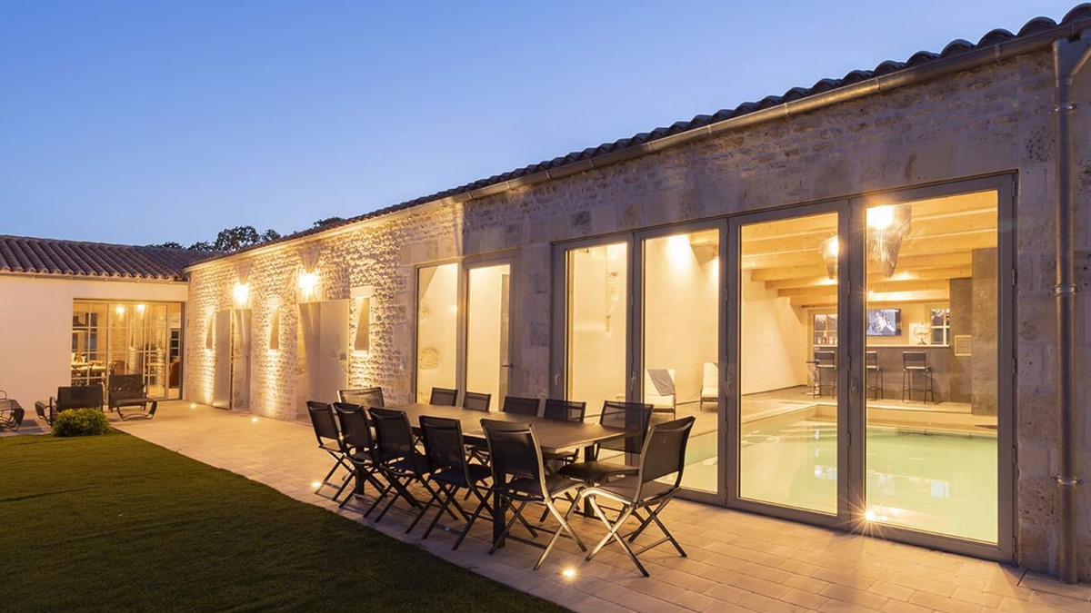 Saint-Pierre-d'Oleron House | Luxury oleronnaise farmhouse at the foot of the vines with private enclosed swimming pool