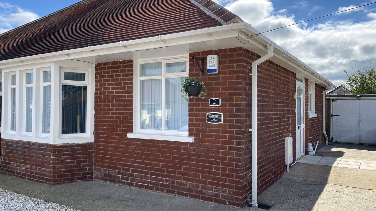 Thornton-Cleveleys House | Luxury on one level, Fully Refurbished, Brand New!