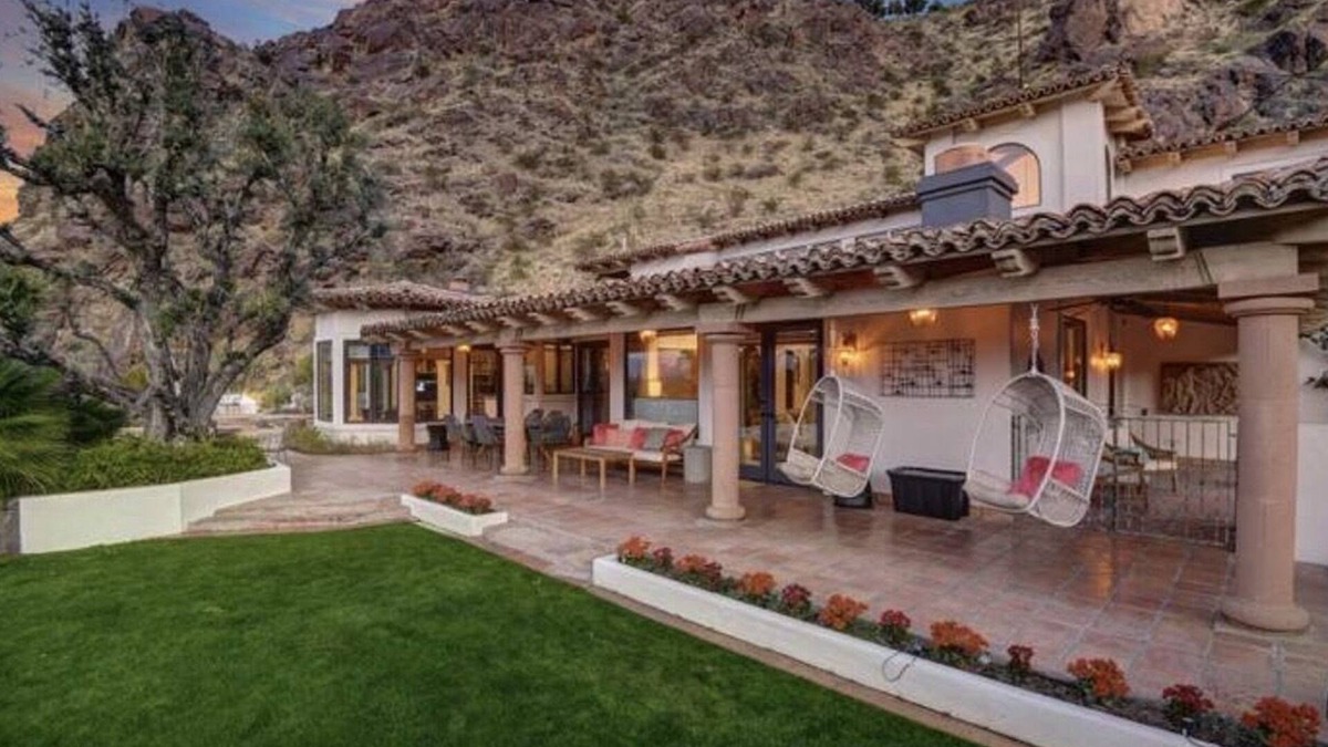 Araby Cove House | Luxury Palm Springs Villa with Pool, BBQ & Viewsn- City id 4468 - TOT 7651