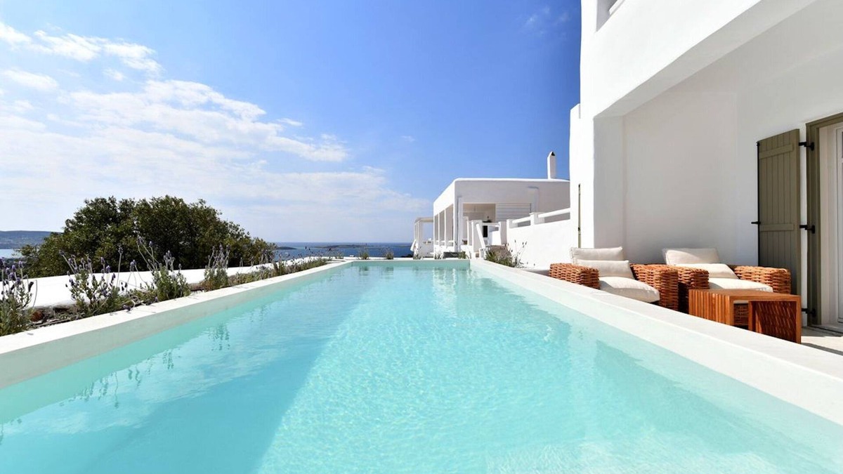 Glisidia Villa | Luxury Paros Villa | Villa Kallihroe | Privacy & Luxury | Private Pool | Sleeps.