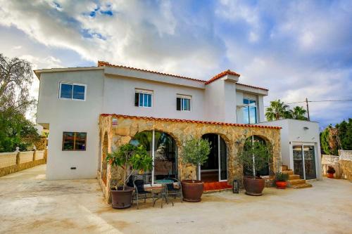 El Albir Villa | Luxury Private Complex