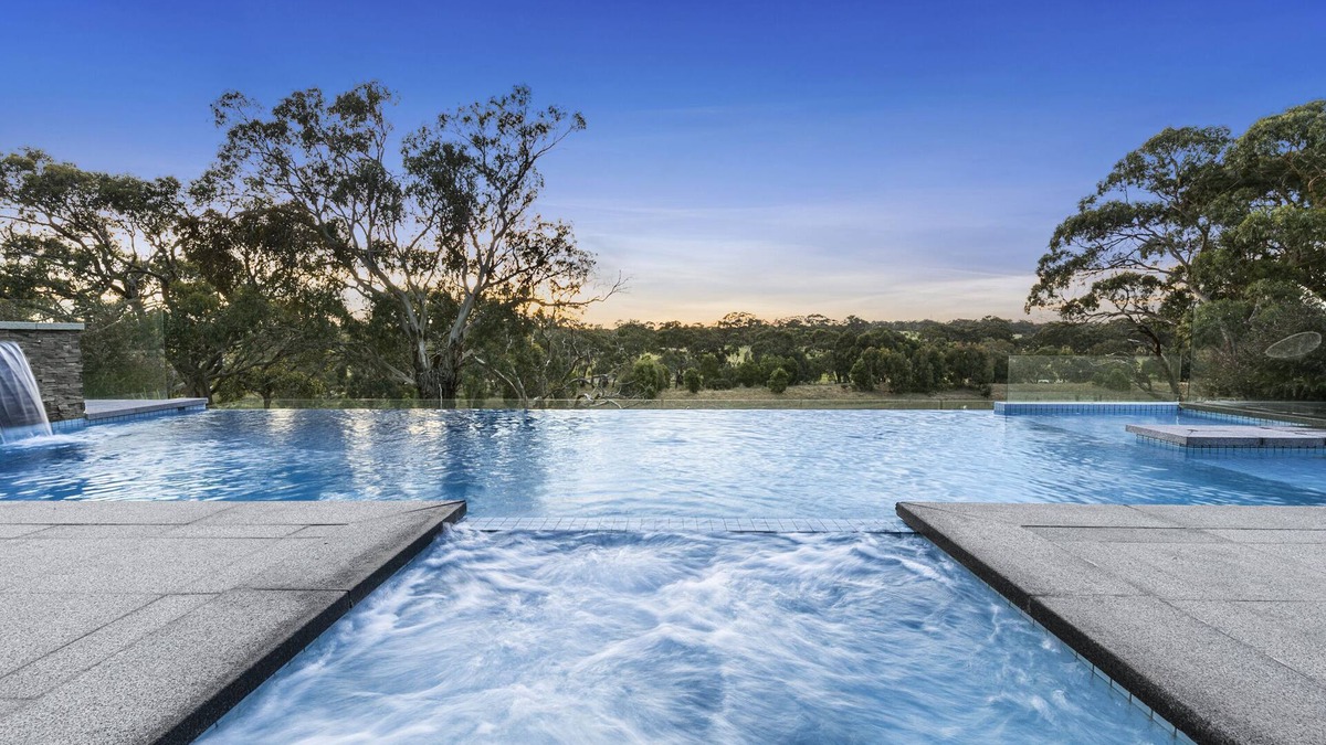 Elaine House | Luxury Private Estate