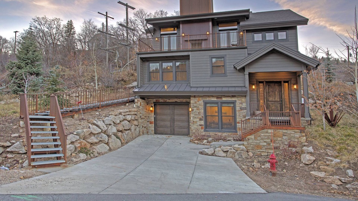Deer Valley House | Luxury private home w/hot tub, steps from Main St. (sleeps 16)