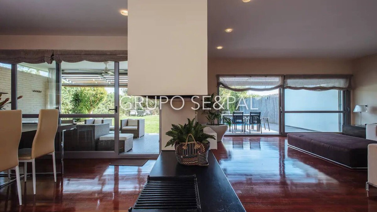 Seville Ski Chalet | Luxury Property overlooking the 13th Fairway