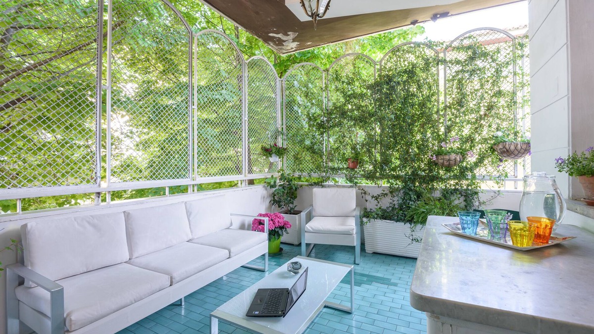 Quartiere XIII Aurelio Apartment | Luxury property in Vatican area 5 BR & 5BA Terrace and Jetted tubs A/C Wif