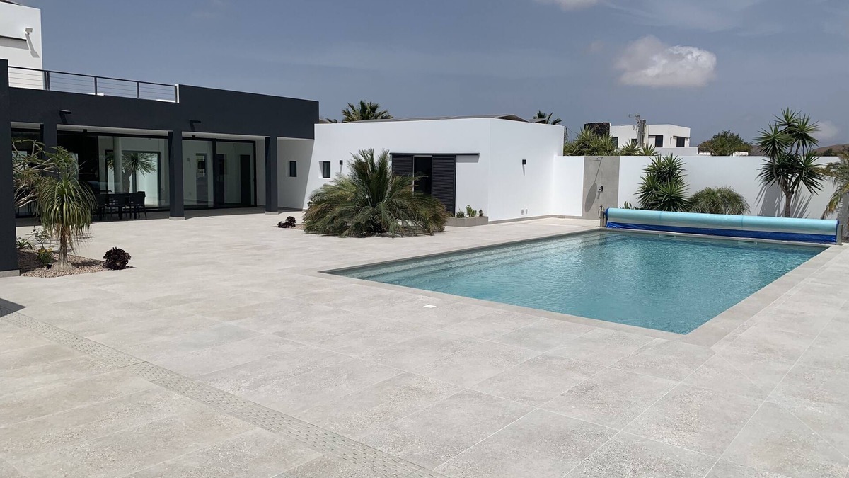 Villaverde Villa | Luxury Property, Large Heated Private Pool and Gardens, Full Fibre WiFi