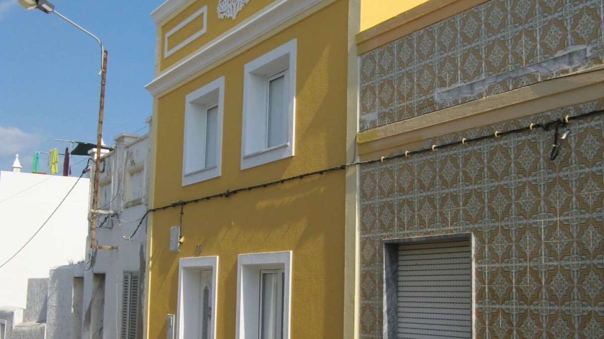 Fuseta House | Luxury renovated house in the typical Algarvestil