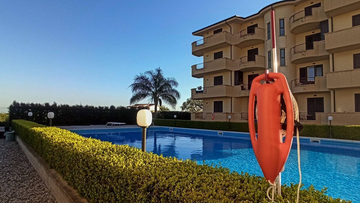 Gioiosa Ionica House | Luxury Residence with pool, 5 min from the beach and historical center