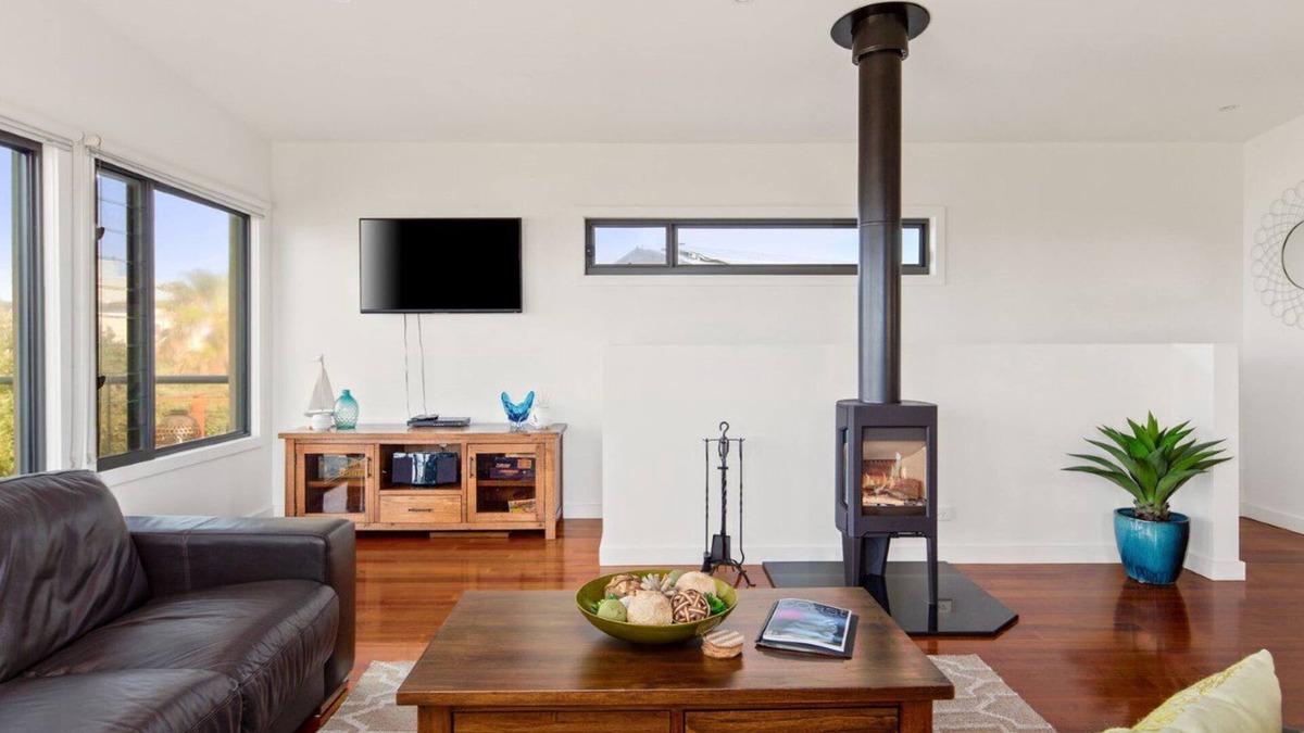 Surf Beach House | Luxury Retreat at Pristine Surf Beach - with wood fireplace - Only 50m from the beach