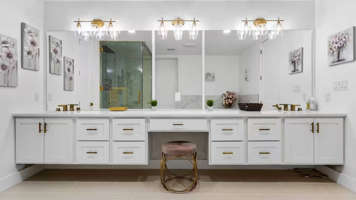 Helotes House | Luxury retreat in prime location close to entertainment, restaurants & shopping
