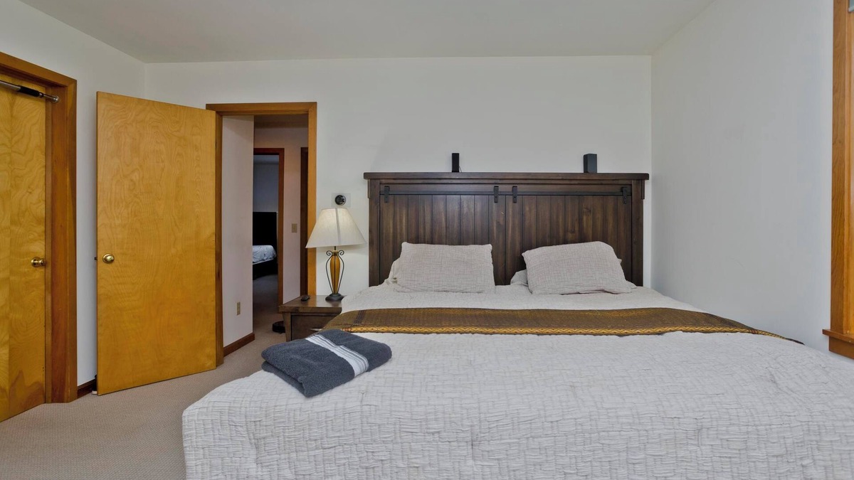 Amherst House | Luxury Retreat inAmherst