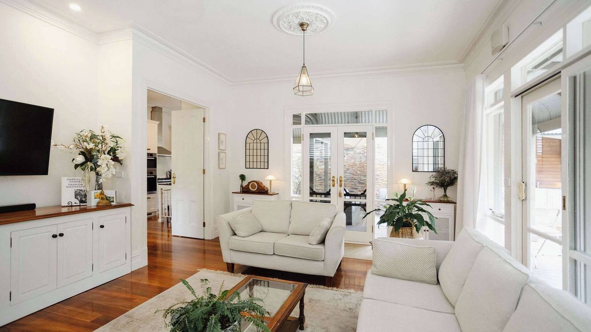 Montmorency House | Luxury Retreat: Pool, Fireplace & Parking