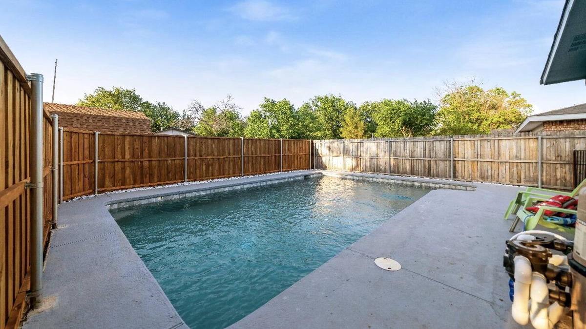 The Colony House | Luxury Retreat/pool near The Star& Grandscapes