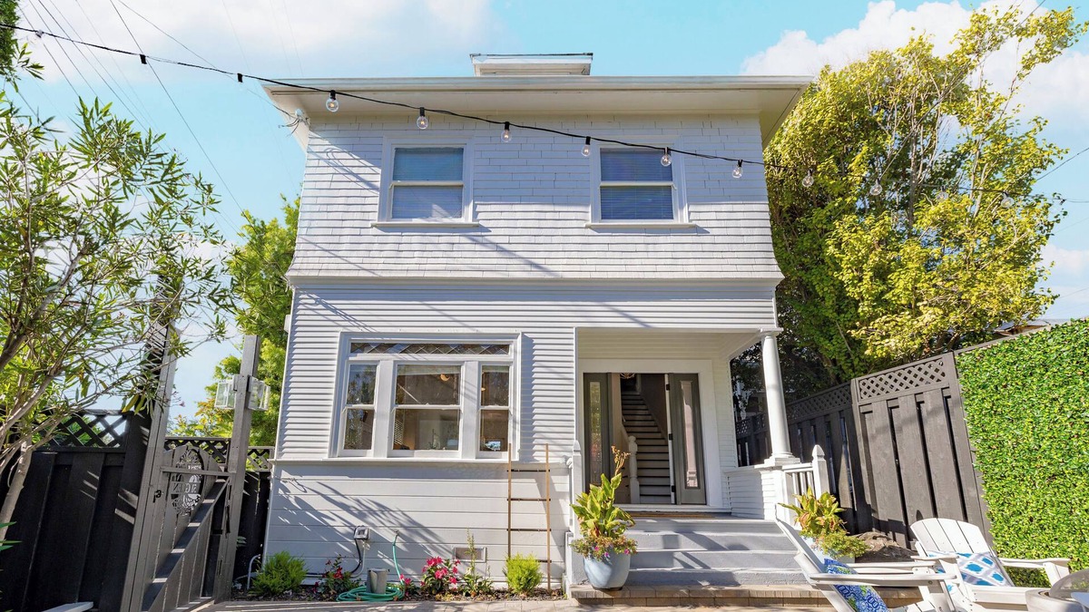 Piedmont Avenue House | Luxury Retreat with Private Au Pair Suite