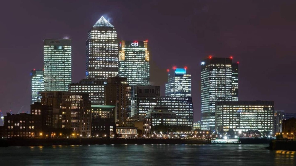 Woolwich Apartment | Luxury river side penthouse