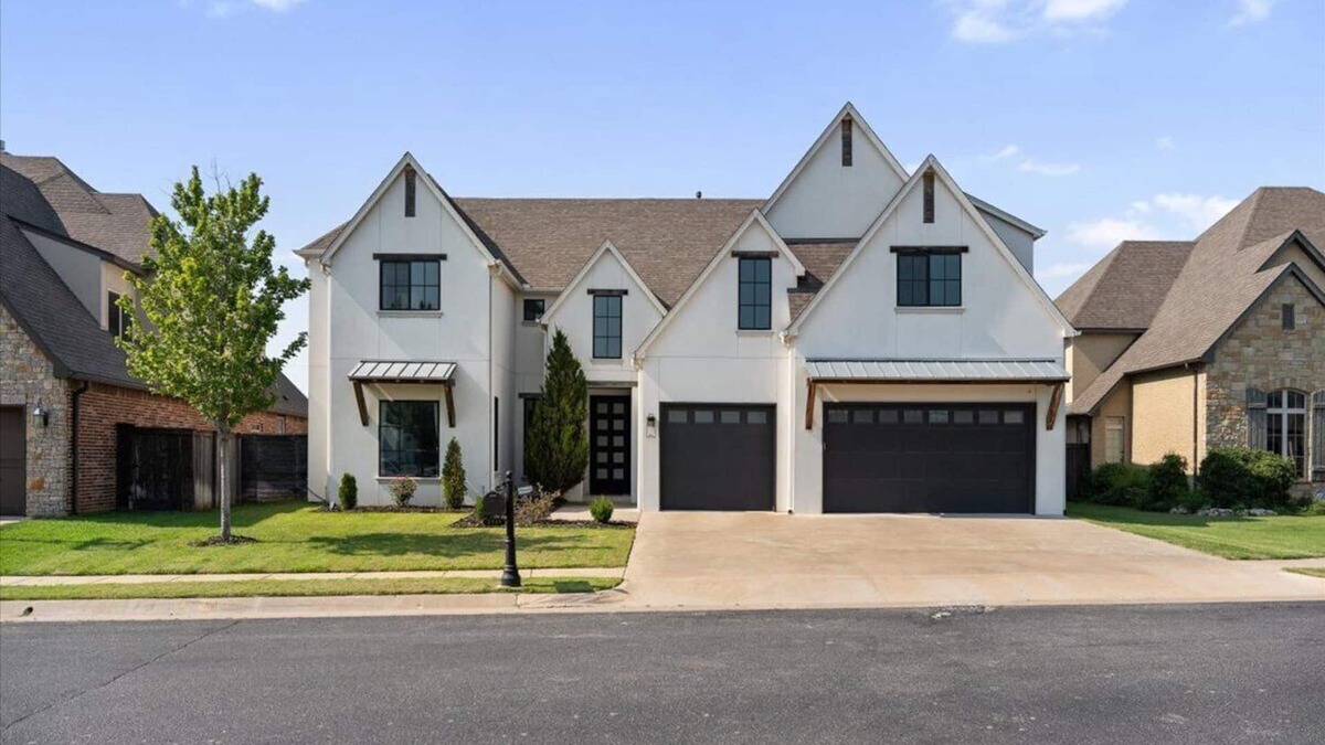 Tulsa County House | Luxury Riverside Home with Theatre