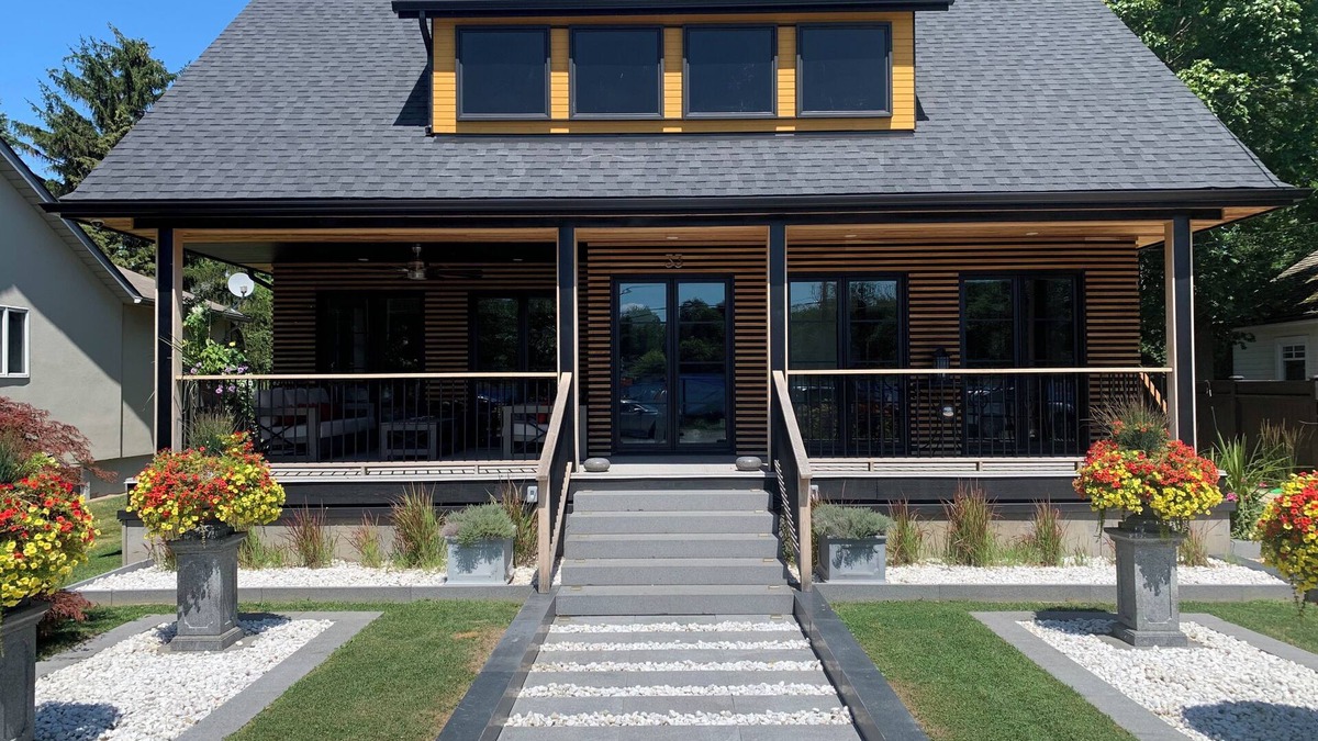 Old Town Historic District Bed & Breakfast | Luxury Romantic Private Suite With Lounge. New August 2025, Historic District.