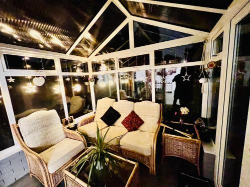 Coventry Bed & Breakfast | Luxury room near train station and city centre