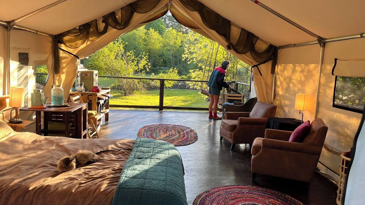 Campbell River RV Rental | Luxury Safari tent adjacent to the beach, following a nature trail to the river