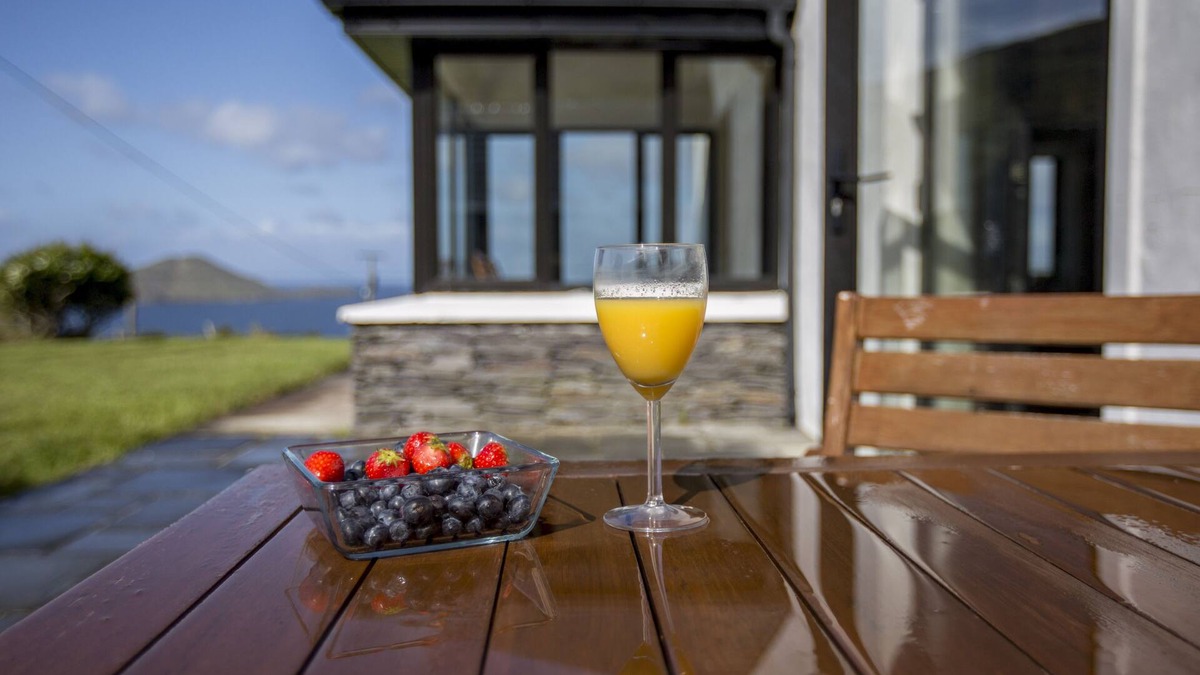 Caherdaniel Cottage | Luxury Seaside Cottage, Stunning Ocean Views, Waterville, Ring of Kerry