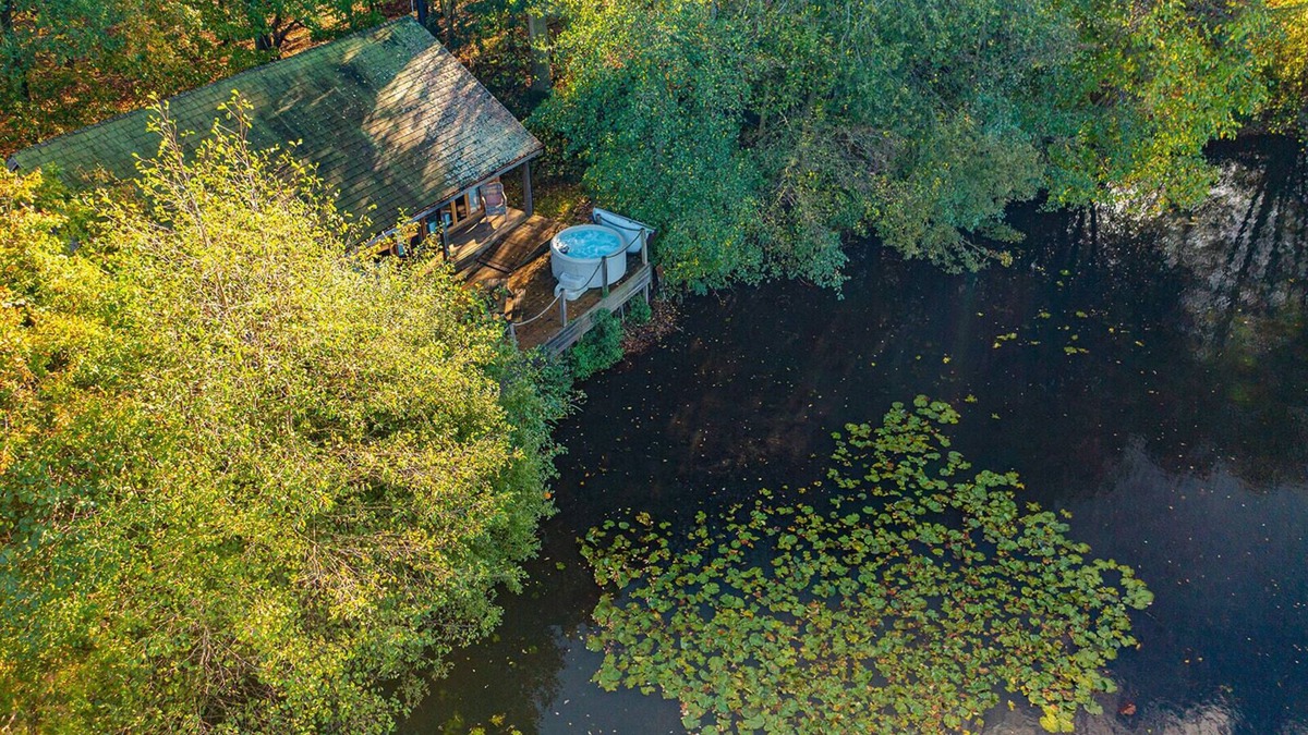 Earls Colne Cabin | Luxury secluded lakeside cabin with hot tub. Pet Friendly!