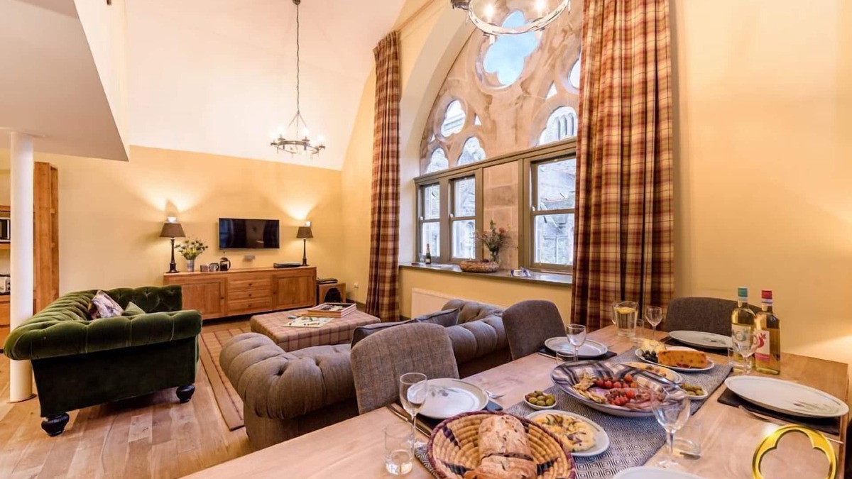Fort Augustus Apartment | Luxury Self Catering Apartment with Swimming Pool in the Grounds of a Monastery on Loch Ness
