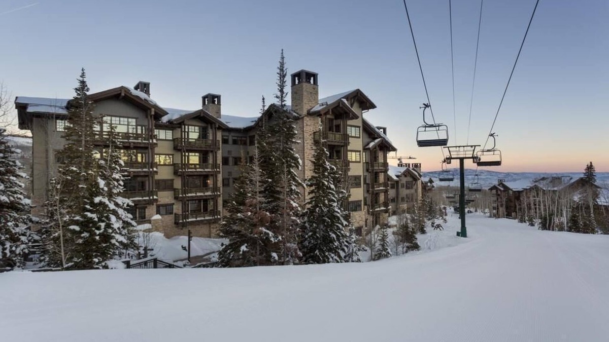 Empire Pass Condo | Luxury Ski-in/Ski-out Arrowleaf at Empire Pass Sleep 6