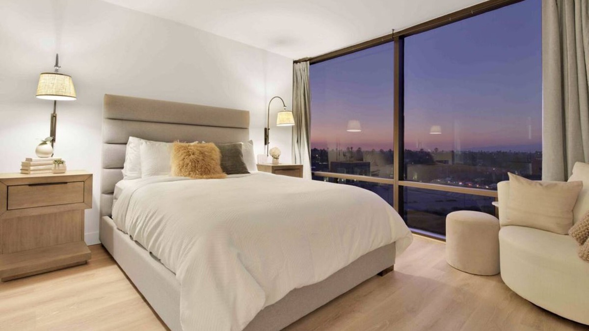 Marina del Rey Condo | Luxury Smart Home w/Gorgeous Waterfront Retreat + Amazing Sunset Views