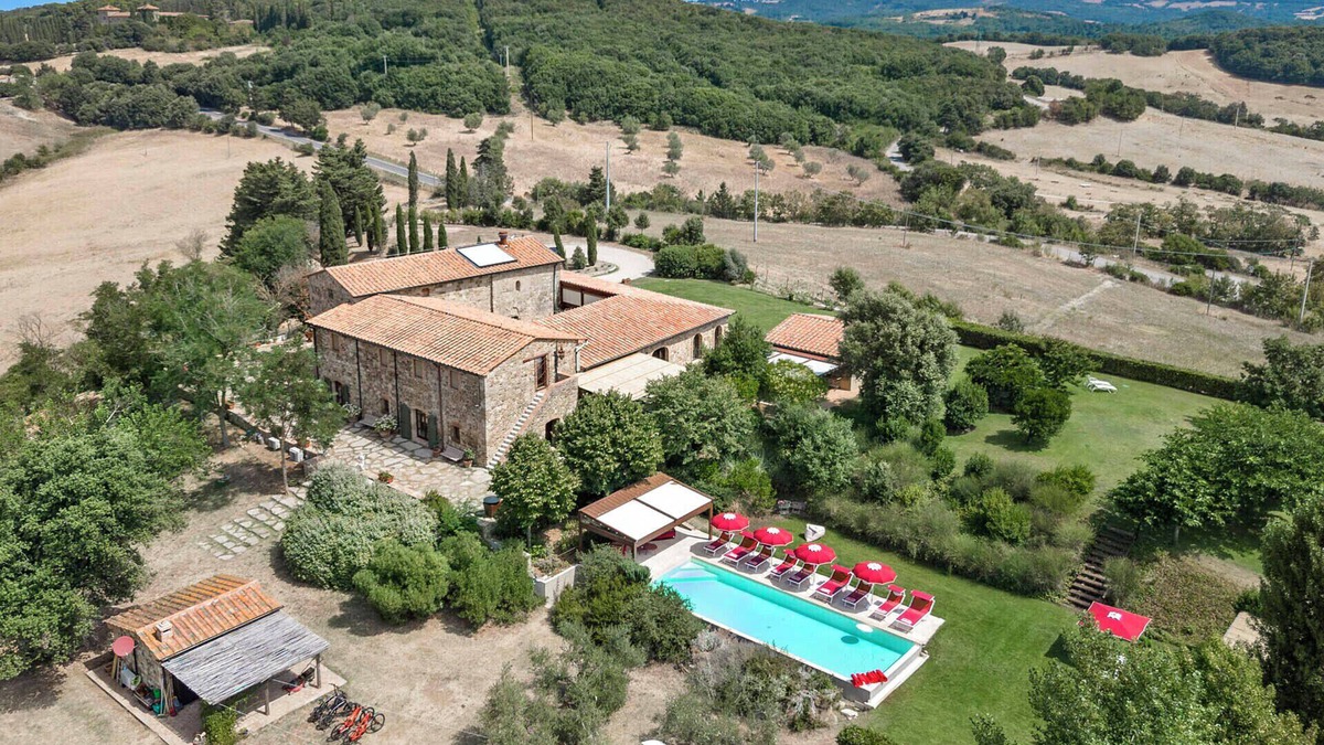 Pomarance Villa | Luxury SPA and retreat in Tuscany with Depandance