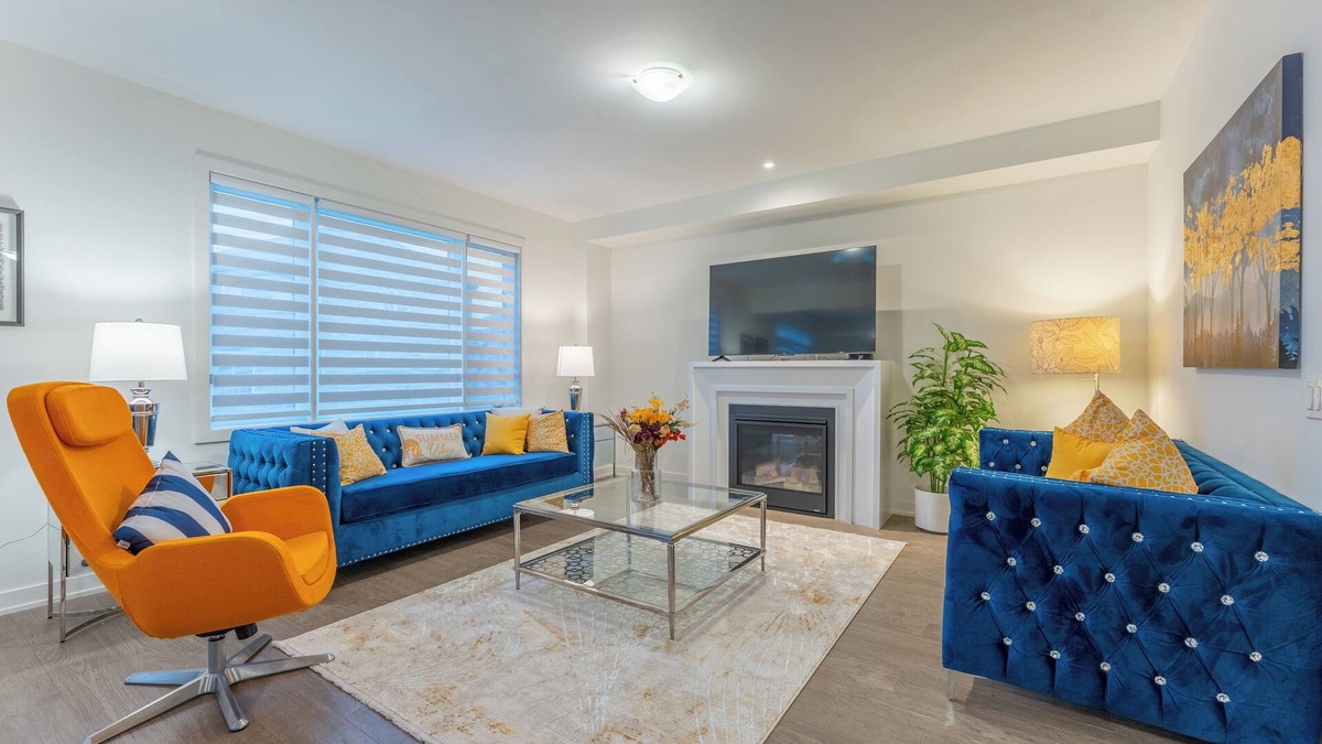 Hamilton House | Luxury & Spacious 4BR ~ Stoney Creek ~ Hamilton