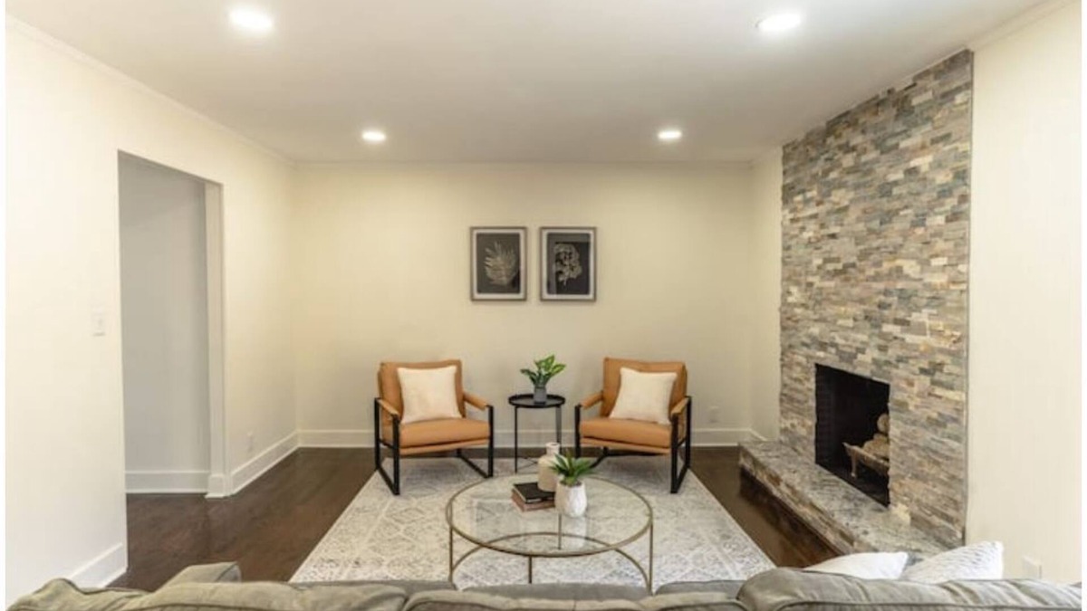 Prairie Village House | Luxury spacious 5BR home w/2 King Beds