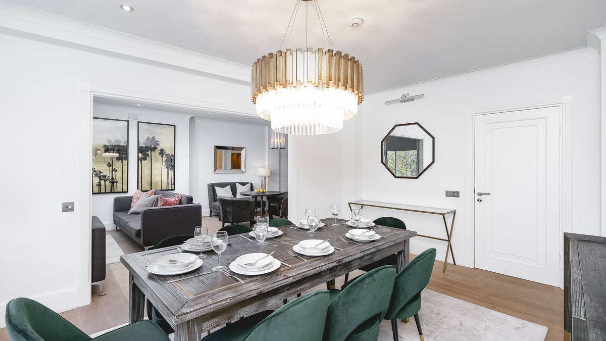 St. Johns Wood Apartment | ' Luxury & Spacious AirCondisioned 4 Bed 4 Bath Apartment '