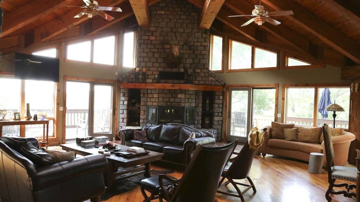 The Galena Territory Cabin | Luxury, spacious lodge, 10 mile views on 300 acre ranch, Trails, Ponds, Animals