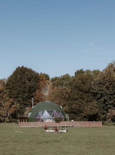 Cuddesdon House | Luxury Star Gazing Dome 2 JUPITER with cozy log burner