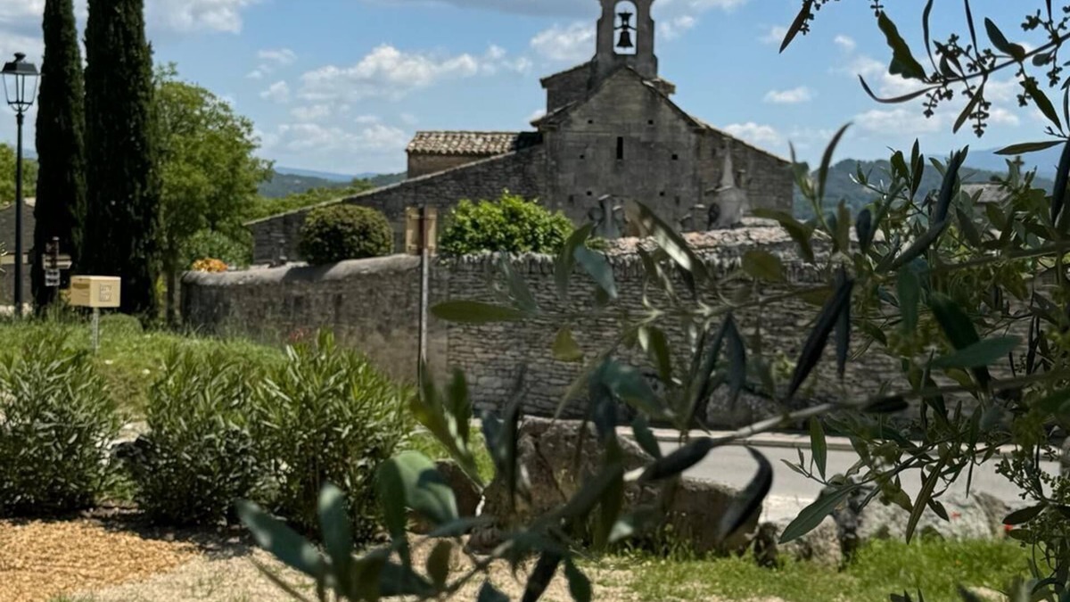 Saint-Pantaleon Apartment | Luxury studio apartment in the Luberon’s golden triangle