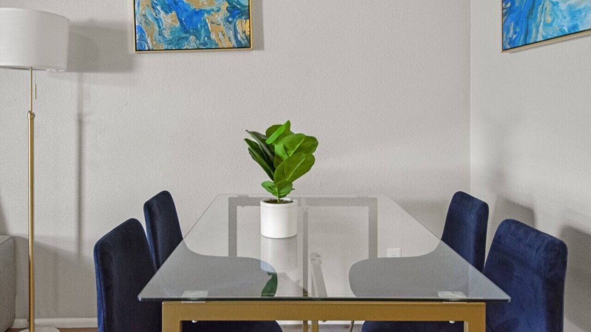 Peaceful Valley Apartment | Luxury Studio Oldtown Scottsdale Free Parking
