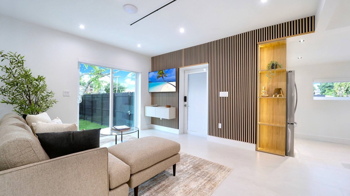 Flagami Villa | Luxury The Rock & Music Villa Miami!