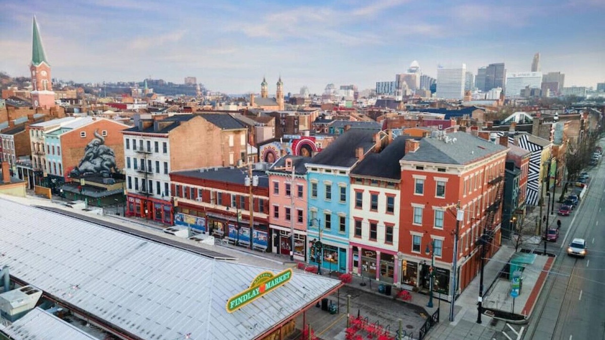 Over-the-Rhine House | Luxury Townhome in Heart of Over the Rhine