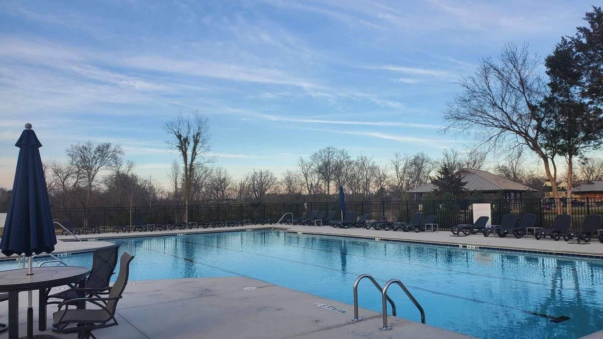 Murfreesboro House | Luxury Townhome w/pool and shuffleboard. 30 min to Nashville!